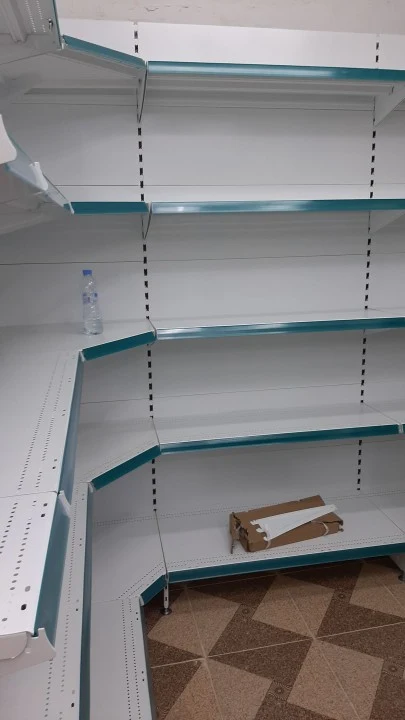 رفوف جندول زاوية خضراء